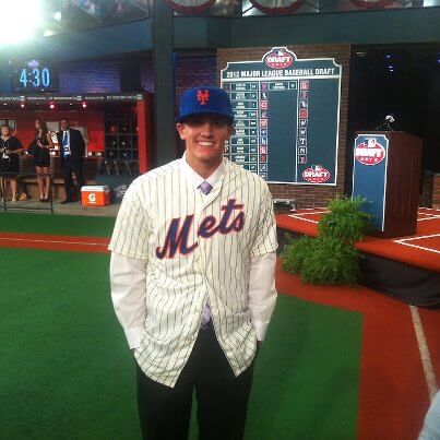 An image of Gavin in a Mets Uniform.